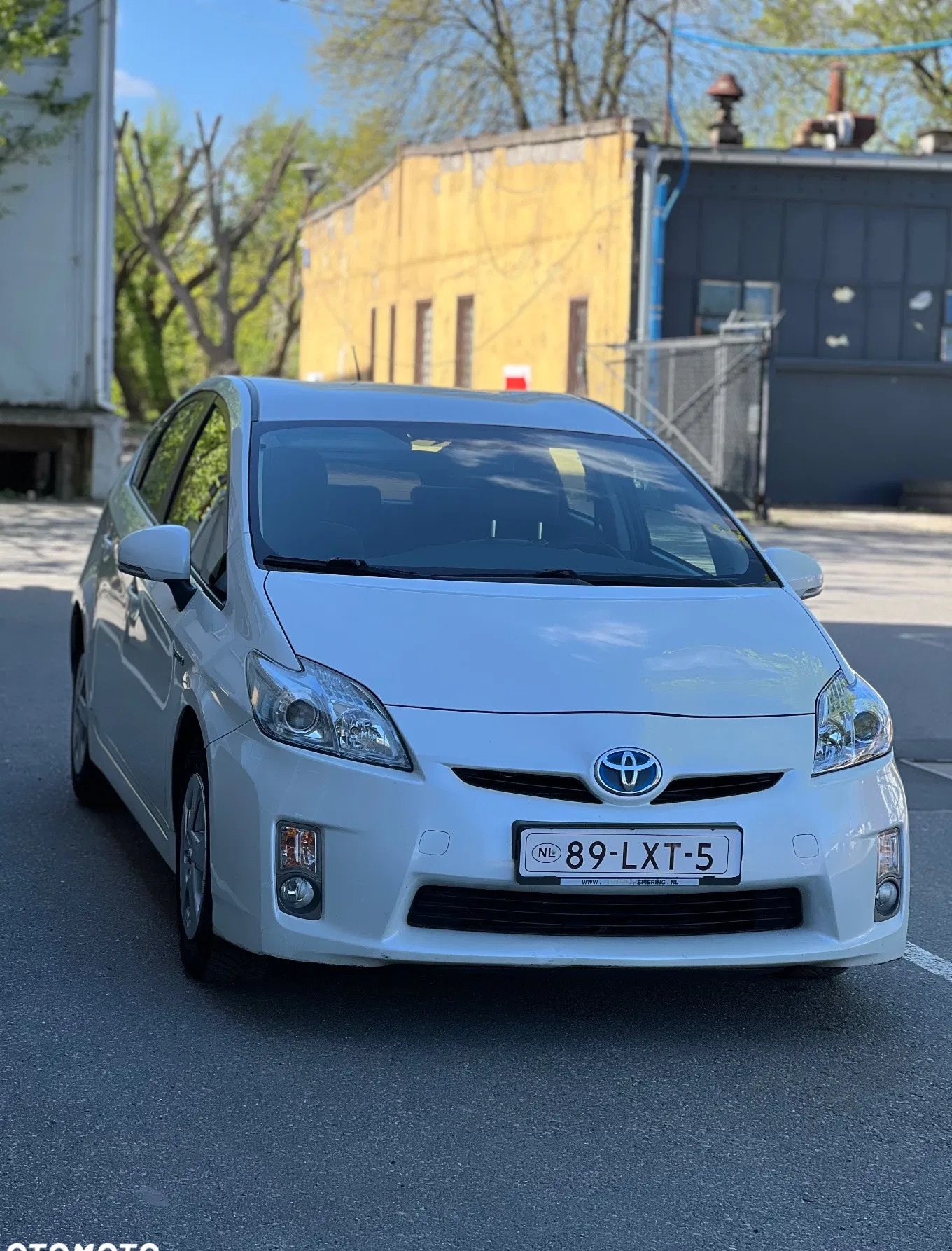toyota opolskie Toyota Prius cena 33500 przebieg: 266000, rok produkcji 2010 z Warszawa